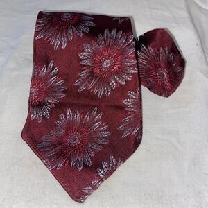 Vtg Fine Cravating Necktie Silk Red Silver Floral Starburst Woven 50 x 4 Suit
